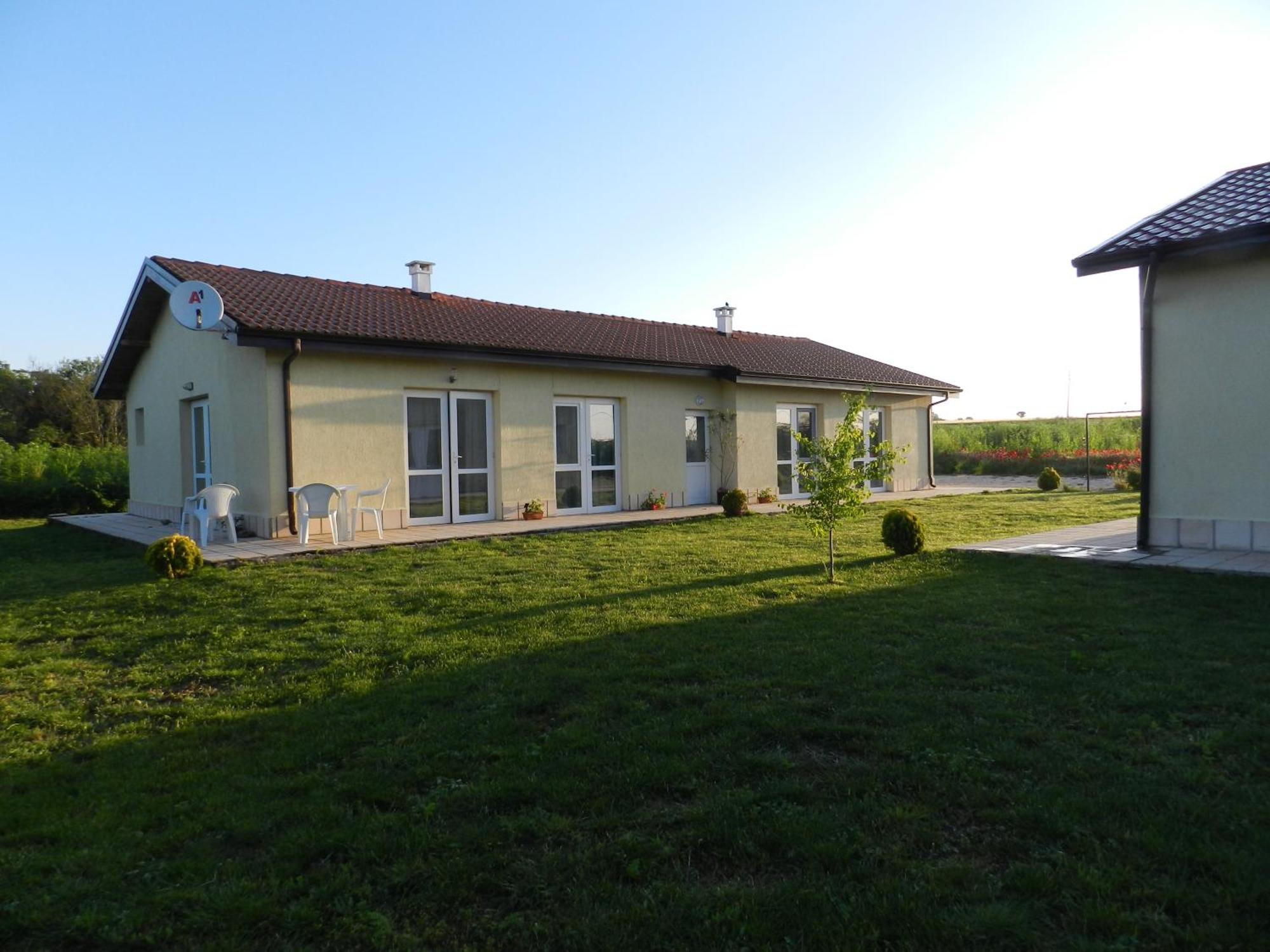 Villa Campo Ezerets Экстерьер фото