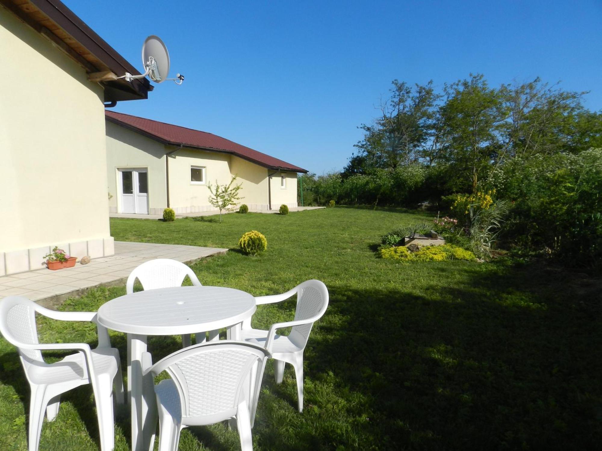 Villa Campo Ezerets Экстерьер фото